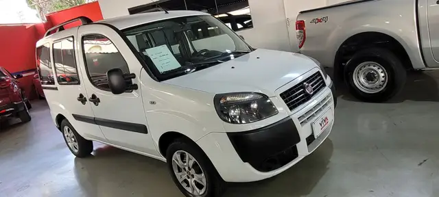 Carro Fiat Doblò 2019 Essence 1.8 16V (Flex)