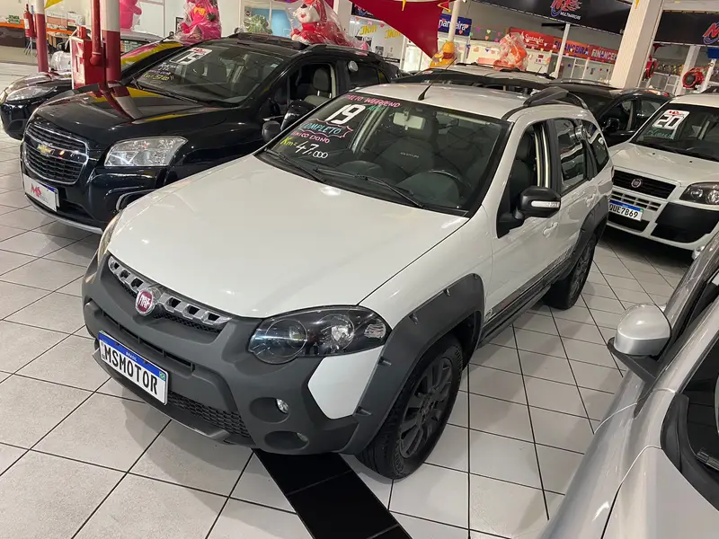 Fiat Adventure Locker 1.8 8V (Flex)