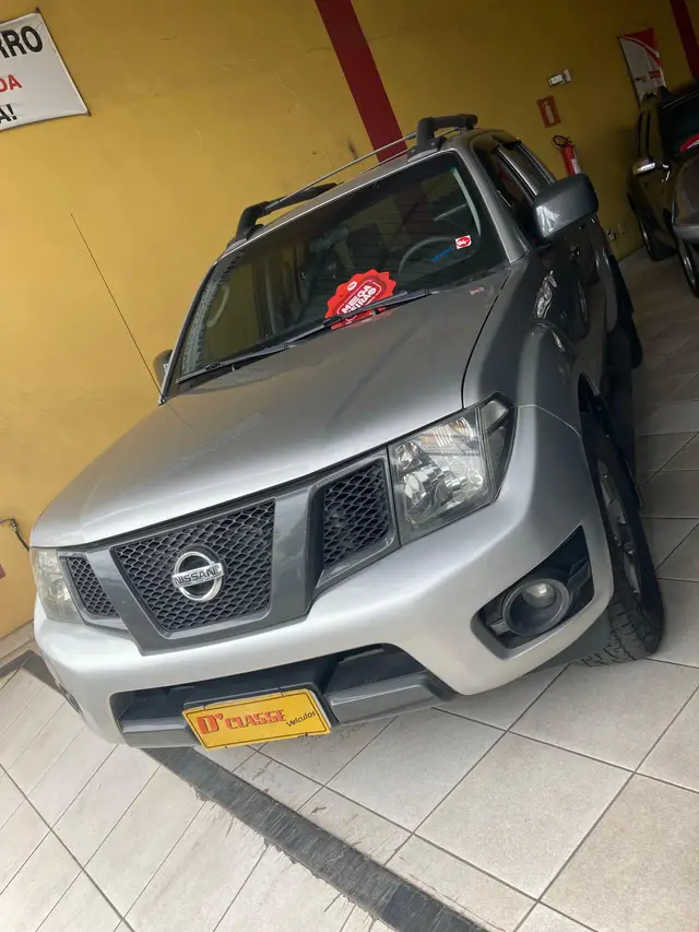 Carro Nissan Frontier 2014 2.5 TD CD 4x4 SV Attack