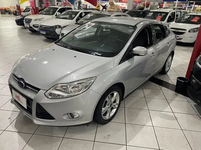 Carro Ford Focus Sedan 2014 SE 1.6 16V TiVCT