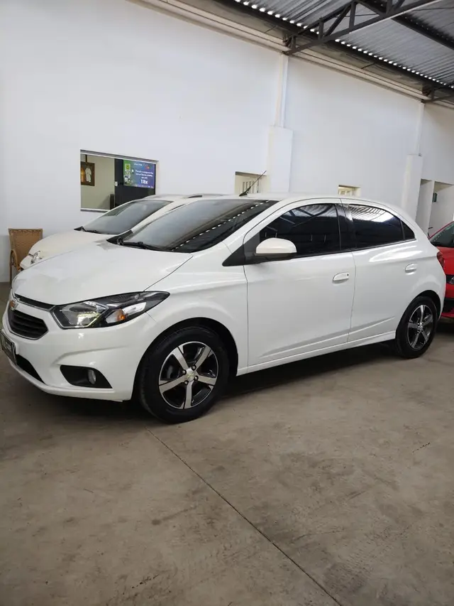 Carro Chevrolet Onix 2019 1.4 LTZ SPE/4 (Aut)