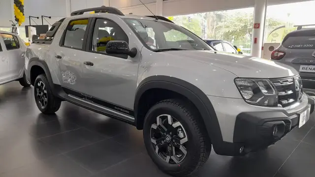 Carro Renault Oroch 2023 Outsider 1.3 TCe (Flex) (Aut.)