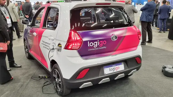 Logigo Lliro custa só metade de um Caoa Chery iCar ou Renault Kwid E-Tech, mas não pode ser usado em vias públicas e mira mesmo é nos carrinhos de golfe