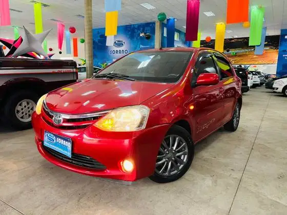 Carro Toyota Etios 2013 XLS 1.5 (Flex)