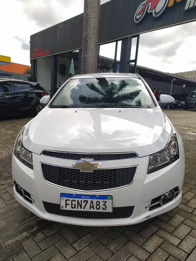 Carro Chevrolet Cruze Sport6 2013 LT 1.8 16V Ecotec (Flex)