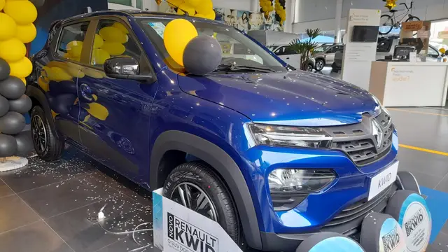 Carro Renault Kwid 2023 Intense 1.0 12v SCe (Flex)