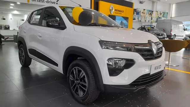 Carro Renault Kwid 2023 Intense 1.0 12v SCe (Flex)