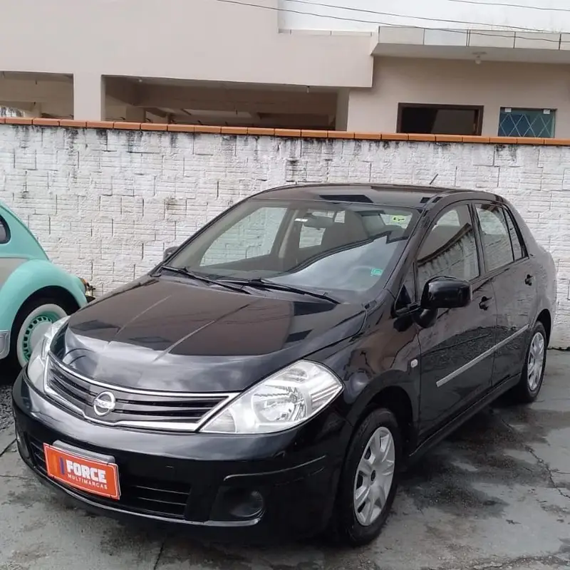 Nissan Tiida Sedan 1.8 16V (Flex)