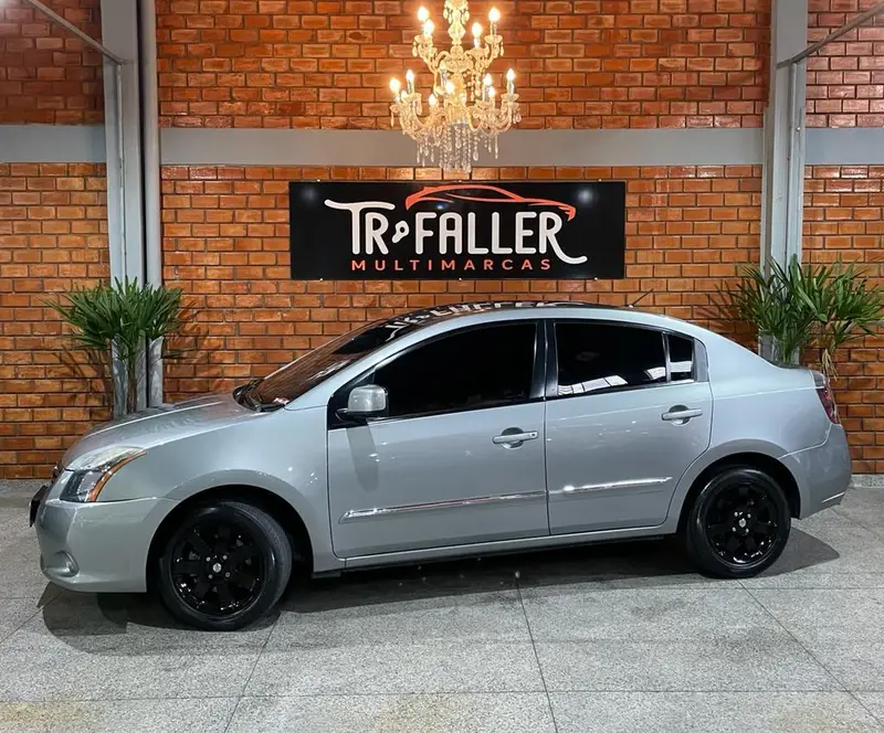 Nissan Sentra 2.0 16V (flex)
