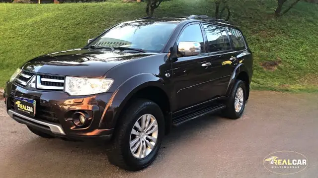 Carro Mitsubishi Pajero Dakar 2015 3.2 HPE 4WD (Aut)