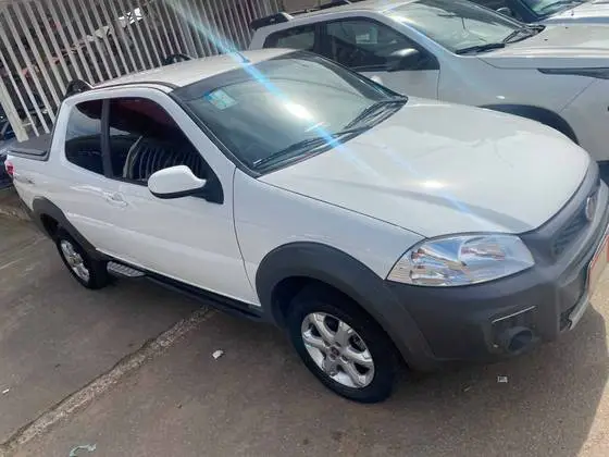 Carro Fiat Strada 2019 Freedom 1.4 CD (Flex)
