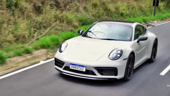 Esportivo faz de 0 a 100 km/h em apenas 3,4 segundos graças a um motor 3.0 turbo de 480 cv