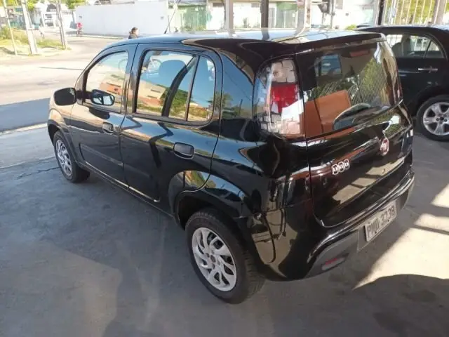 Carro Fiat Uno 2015 Attractive 1.0 8V (Flex) 4p