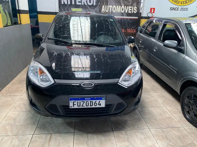 Carro Ford Fiesta Hatch 2014 SE Plus 1.6 RoCam (Flex)