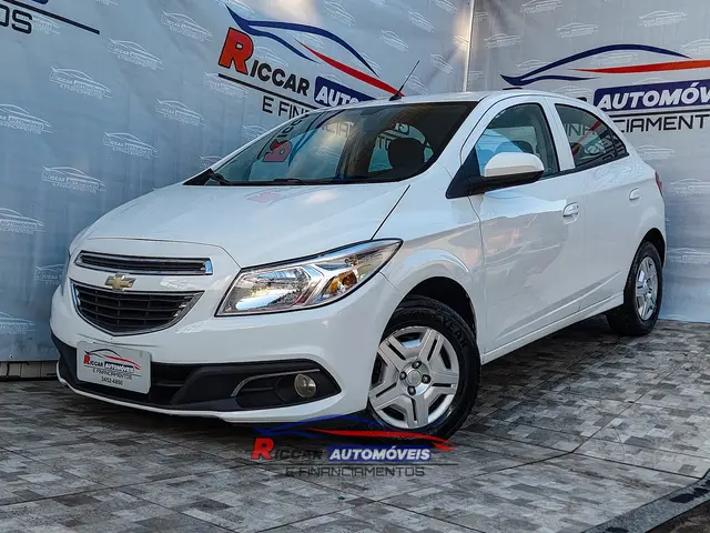 Carro Chevrolet Onix 2013 1.0 LT SPE/4