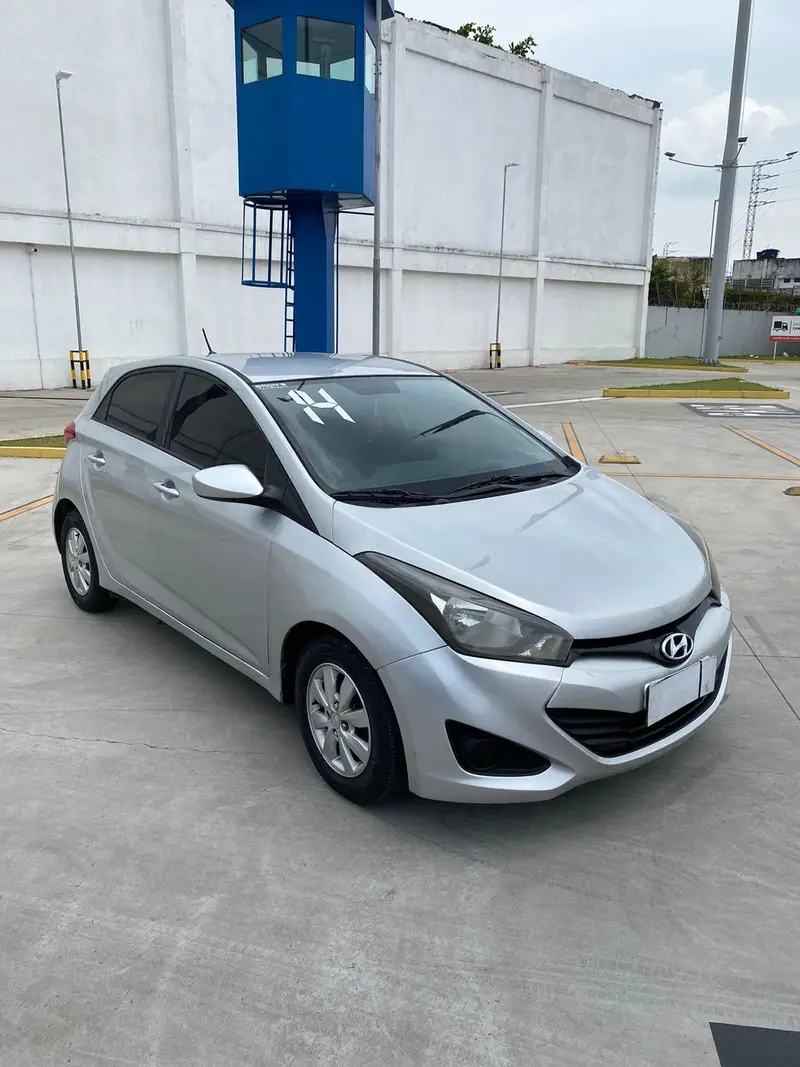 Hyundai HB20X Style 1.6 (Aut) (Flex)