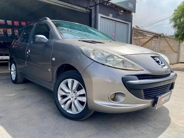 Carro Peugeot 207 SW 2010 XR S 1.4 8V (flex)