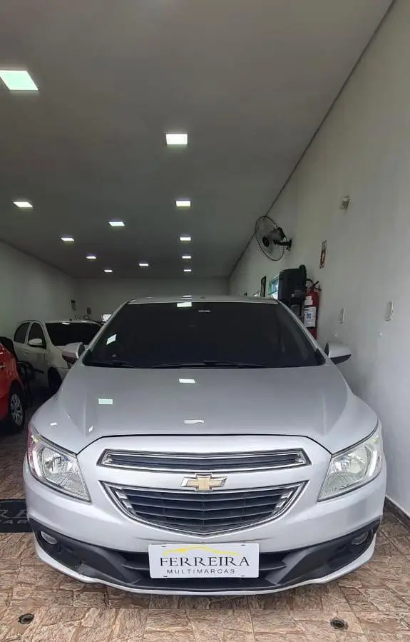 Carro Chevrolet Onix 2014 1.0 LT SPE/4