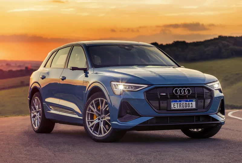 Audi e-tron, o SUV 100% elétrico, está disponível às vendas no Brasil