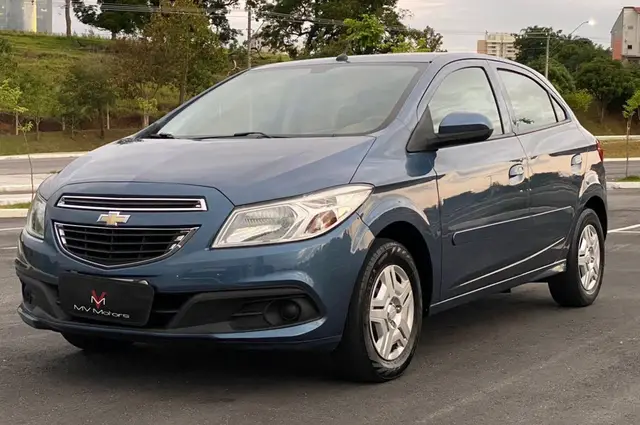 Carro Chevrolet Onix 2014 1.0 LT SPE/4