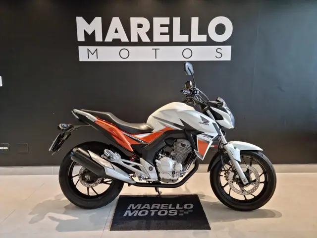 Carro Honda CB 250F Twister 2017 Standard
