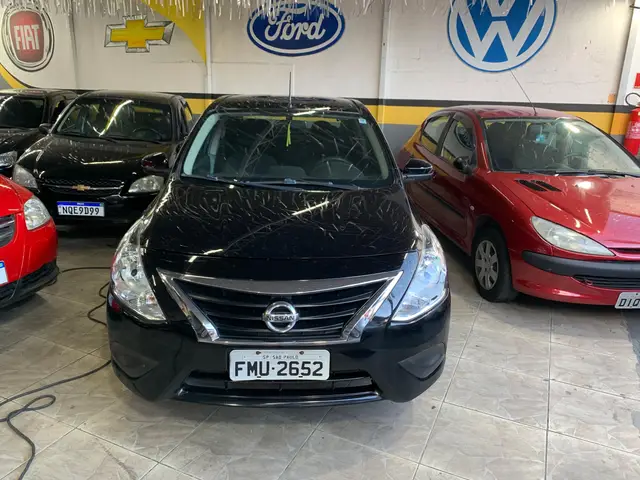 Carro Nissan Versa 2018 1.0 12V S (Flex)