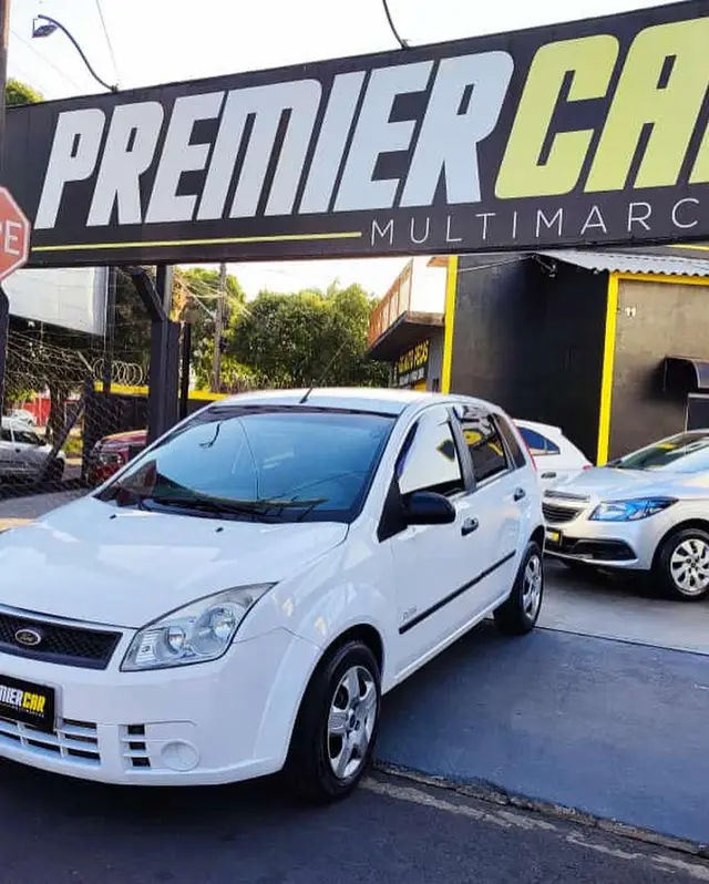 Carro Ford Fiesta Hatch 2010 1.0 (Flex)
