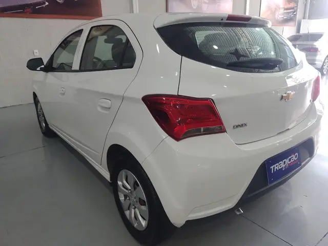 Carro Chevrolet Onix 2019 1.0 LT SPE/4