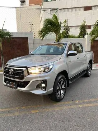 Carro Toyota Hilux Cabine Dupla 2020 Hilux 2.8 TDI SRX CD 4x4 (Aut)