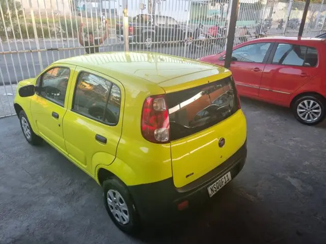 Carro Fiat Uno 2011 Vivace 1.0 8V (Flex) 2p