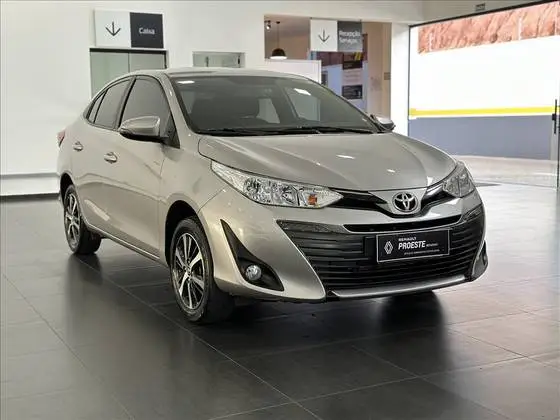Carro Toyota Yaris Sedan 2019 1.5 XS CVT (Flex)
