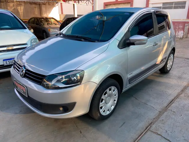 Carro Volkswagen Fox 2013 1.0 VHT (Flex) 2p