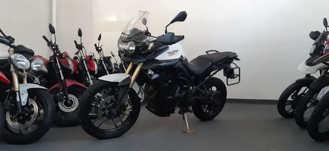 Carro Triumph Tiger 800 2014 800