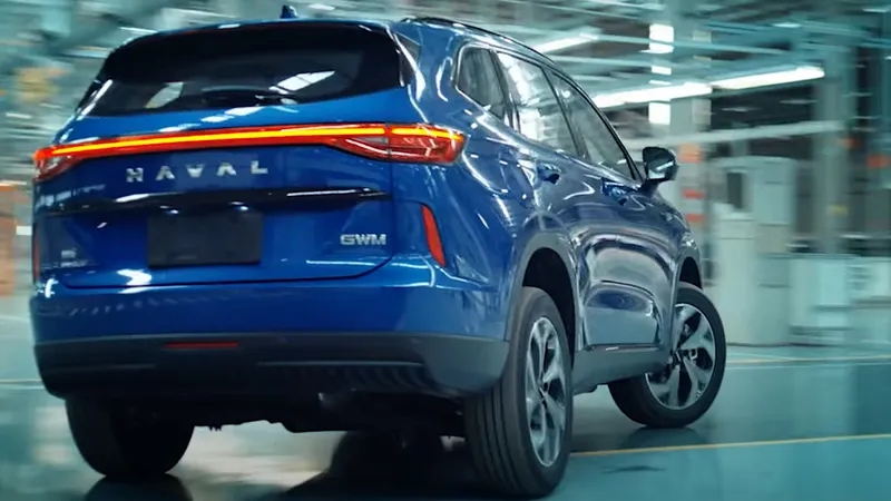 Haval H6 PHEV: 200 km/l, grade infinita e tela que não deixa marca de dedo