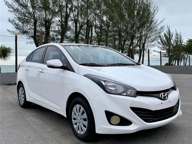 Carro Hyundai HB20S 2014 1.6 Comfort Plus (Flex)