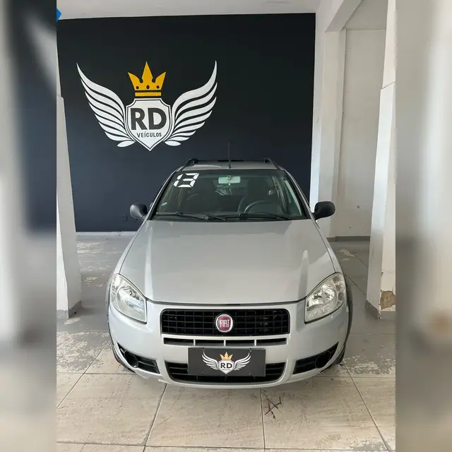 Carro Fiat Strada 2013 Working 1.4 (Flex) (Cabine Estendida)