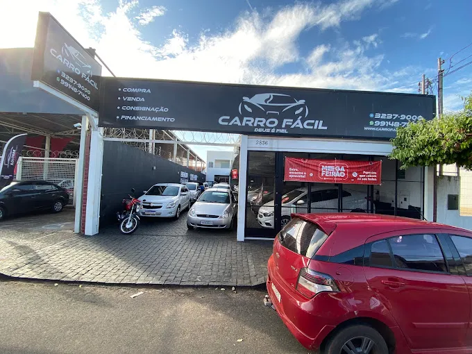 Fachada da loja Veículos à venda em CARRO FACIL AUTOMOVEIS - Uberlândia - MG | Mobiauto
