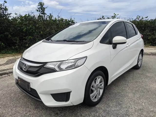 Carro Honda Fit 2015 1.5 16v LX CVT (Flex)