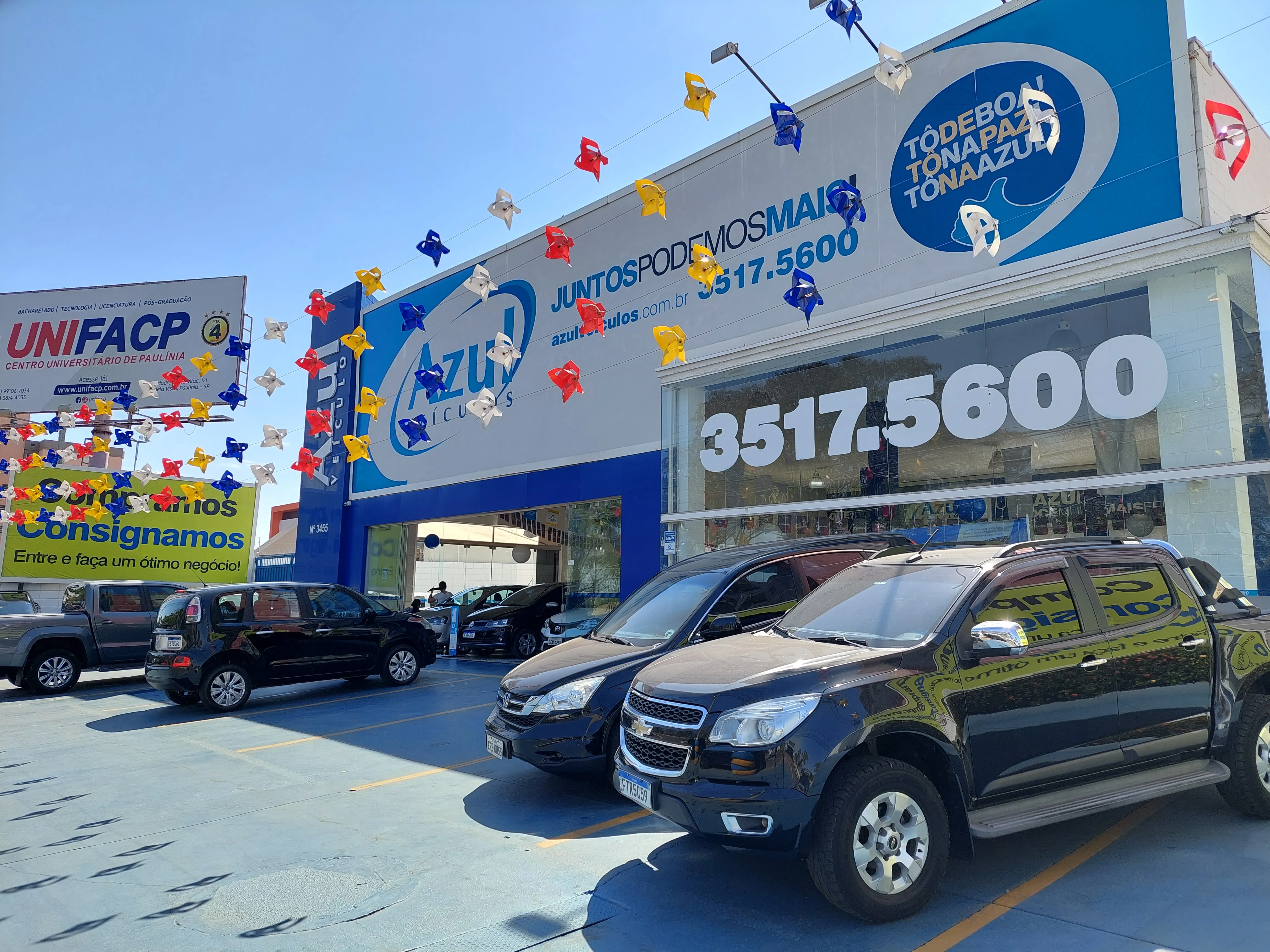Fachada da loja Veículos à venda em Azul Veiculos  Paulinia - Paulínia - SP | Mobiauto