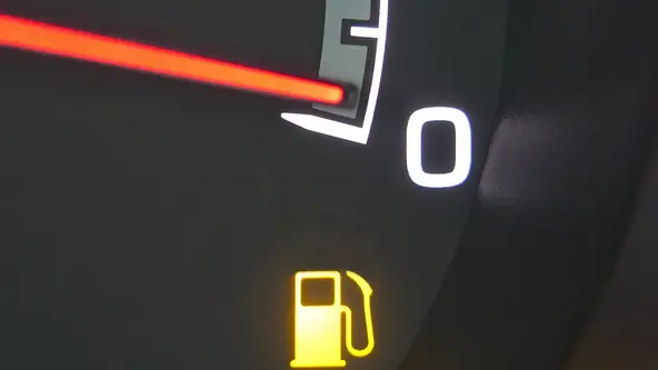  O combustível não rende de jeito nenhum e você não sabe se o problema é posto, o carro ou o seu pé? Existe uma forma muito simples de descobrir