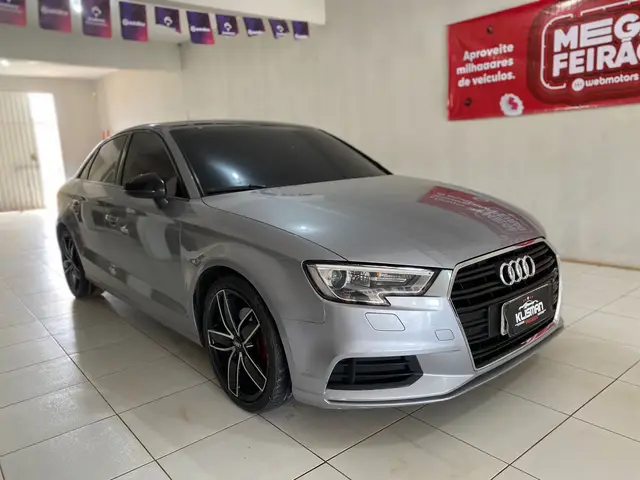Carro Audi A3 2017 1.4 TFSI Ambiente Tiptronic (Flex)