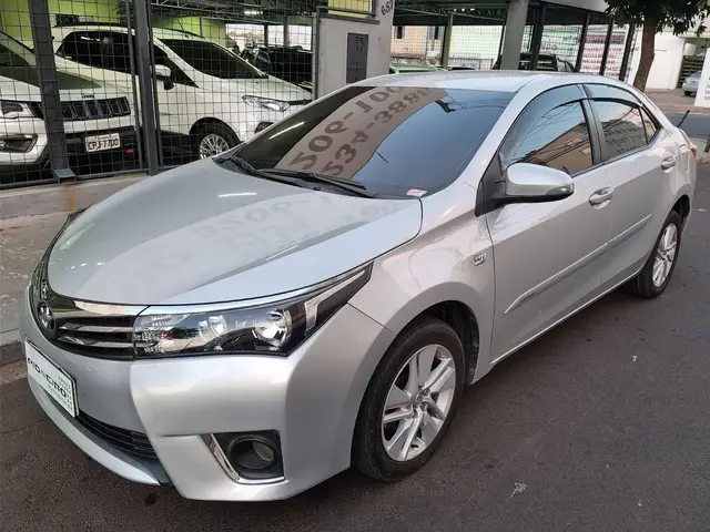 Carro Toyota Corolla 2015 Sedan 1.8 Dual VVT-i GLi Multi-Drive (Flex)