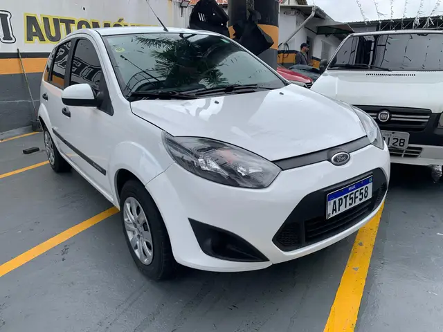 Carro Ford Fiesta Hatch 2011 1.0 (Flex)