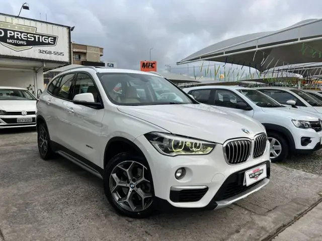 Carro BMW X1 2017 2.0 sDrive20i X-Line ActiveFlex