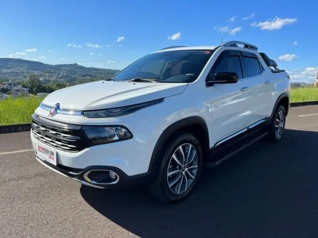 Carro Fiat Toro 2019 Volcano 2.0 diesel AT9 4x4