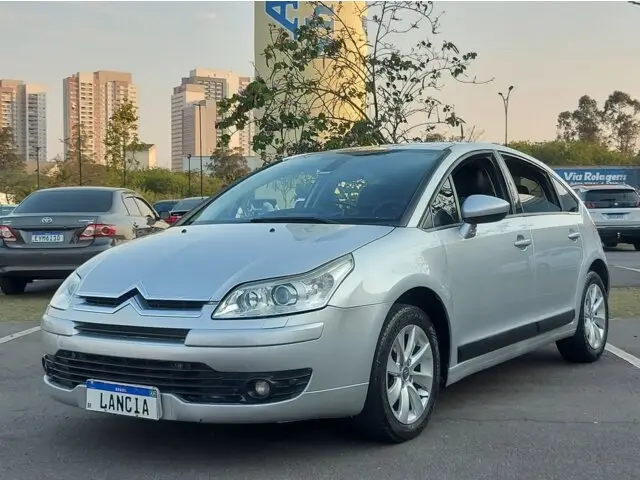 Carro Citroën C4 2012 Exclusive Sport Solaris 2.0 16V (Flex)