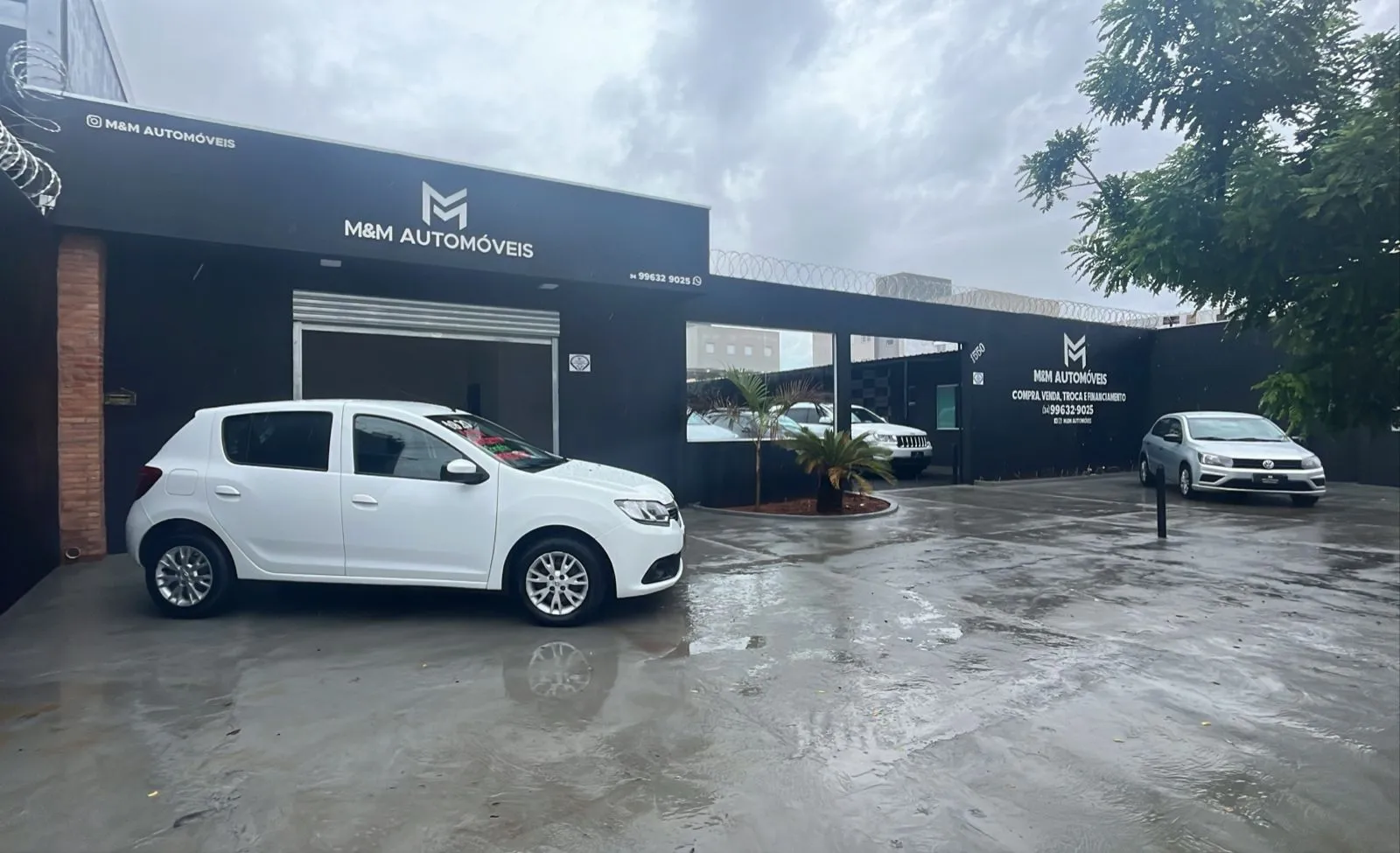 Fachada da loja M&M Automóveis - Uberlândia - MG