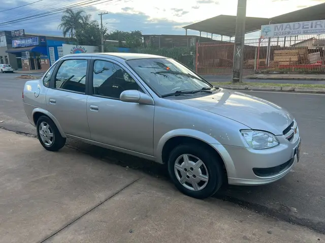 Carro Chevrolet Classic 2015 1.0 Advantage (Flex)