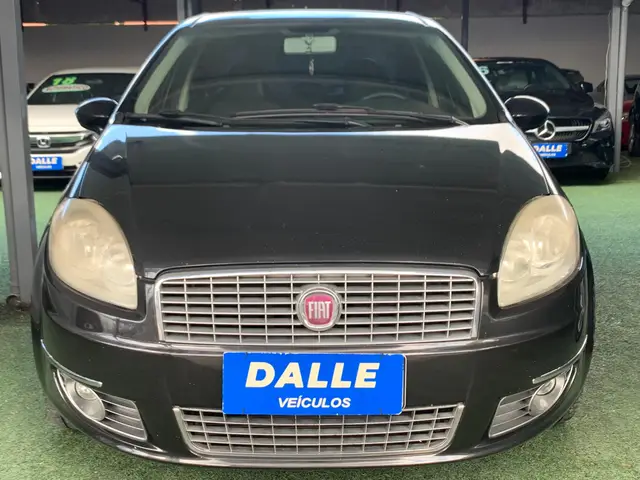 Carro Fiat Linea 2009 Absolute 1.9 16V Dualogic (Flex)