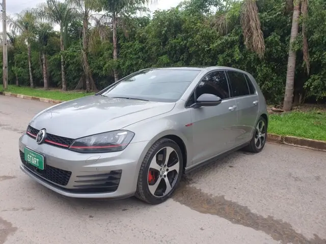 Volkswagen Golf GTI 2.0 TSi DSG
